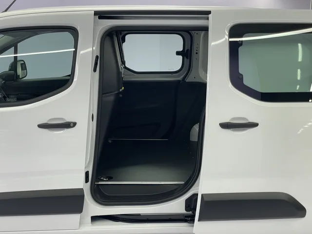 TOYOTA PROACE CITY Van L1 52KWh Active