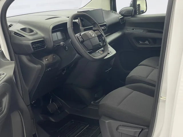 TOYOTA PROACE CITY Van L1 52KWh Active
