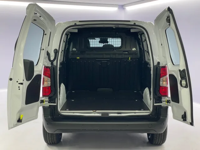 TOYOTA PROACE CITY Van L1 52KWh Active
