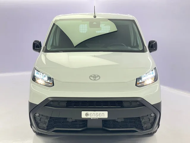 TOYOTA PROACE CITY Van L1 52KWh Active