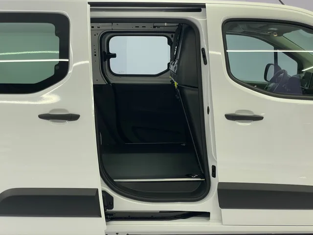 TOYOTA PROACE CITY Van L1 52KWh Active