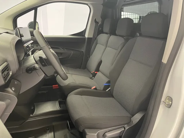 TOYOTA PROACE CITY Van L1 52KWh Active