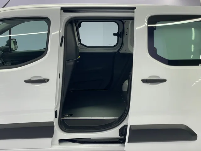 TOYOTA PROACE CITY Van L1 52KWh Active