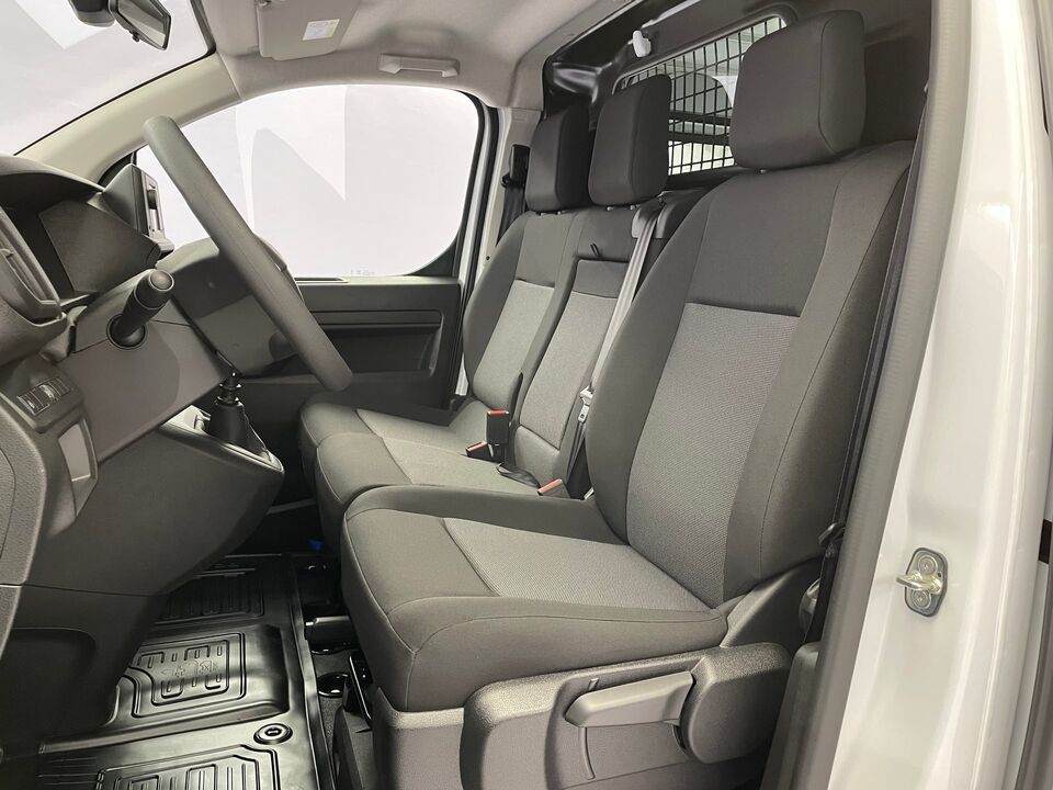 PROACE Van L1 2.0 D Active