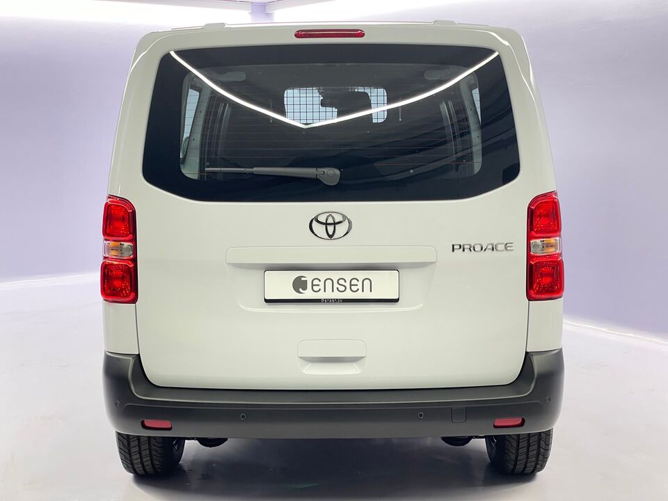 PROACE Van L1 2.0 D Active