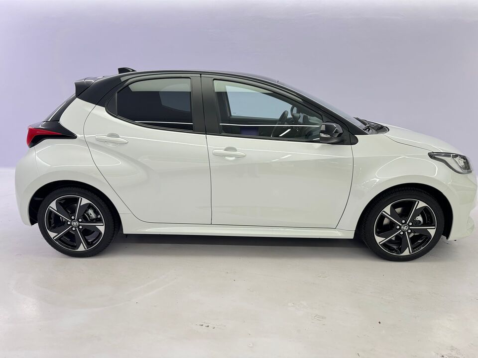 Yaris 1.5 VVT-i HSD Premium