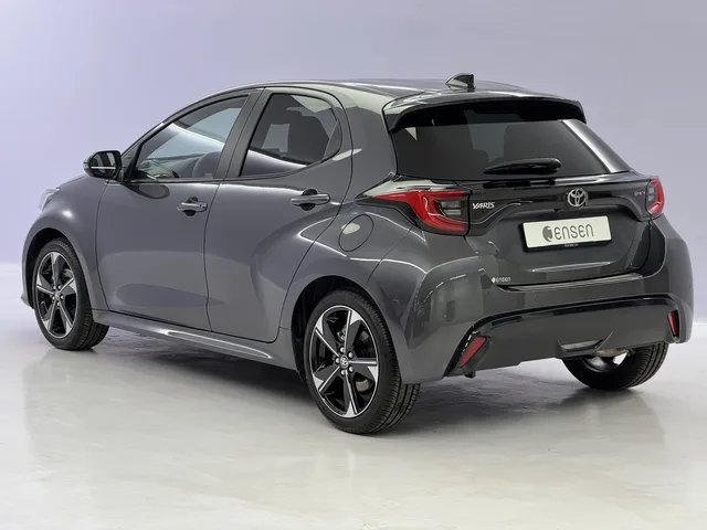 TOYOTA Yaris 1.5 VVT-i HSD Premium