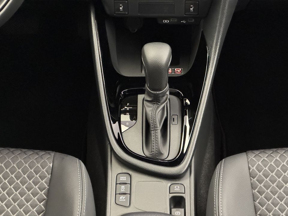 Yaris 1.5 VVT-i HSD Premium
