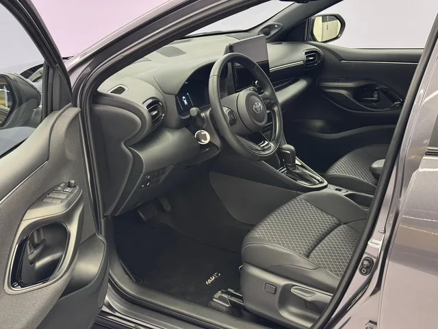 TOYOTA Yaris 1.5 VVT-i HSD Premium