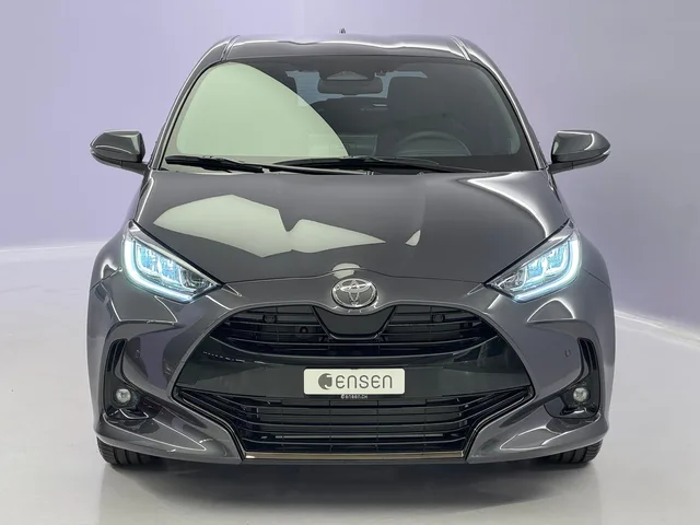 TOYOTA Yaris 1.5 VVT-i HSD Premium