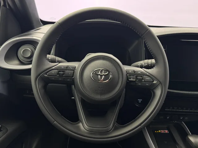 TOYOTA Aygo X 1.5 VVT-i HSD Trend