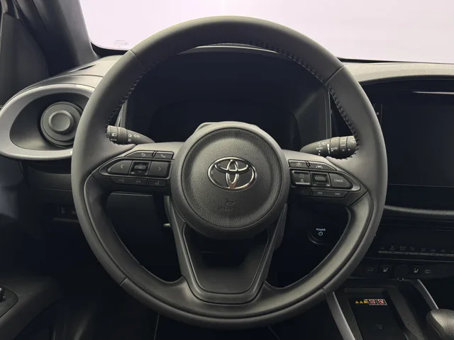 TOYOTA Aygo X 1.5 VVT-i HSD Trend