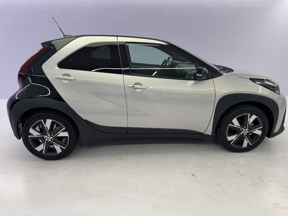Aygo X 1.5 VVT-i HSD Trend