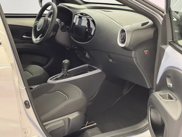 TOYOTA Aygo X 1.5 VVT-i HSD Trend