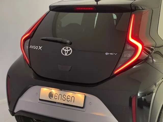 TOYOTA Aygo X 1.5 VVT-i HSD Trend