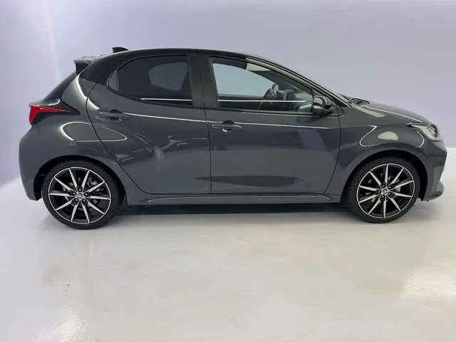 TOYOTA Yaris 1.5 VVT-i HSD GR Sport