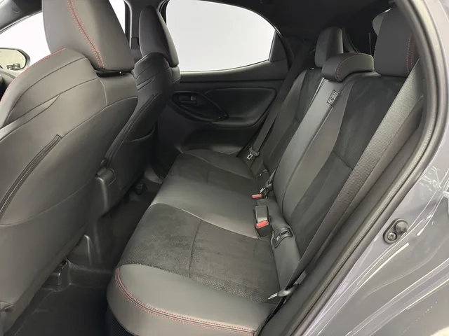 TOYOTA Yaris 1.5 VVT-i HSD GR Sport