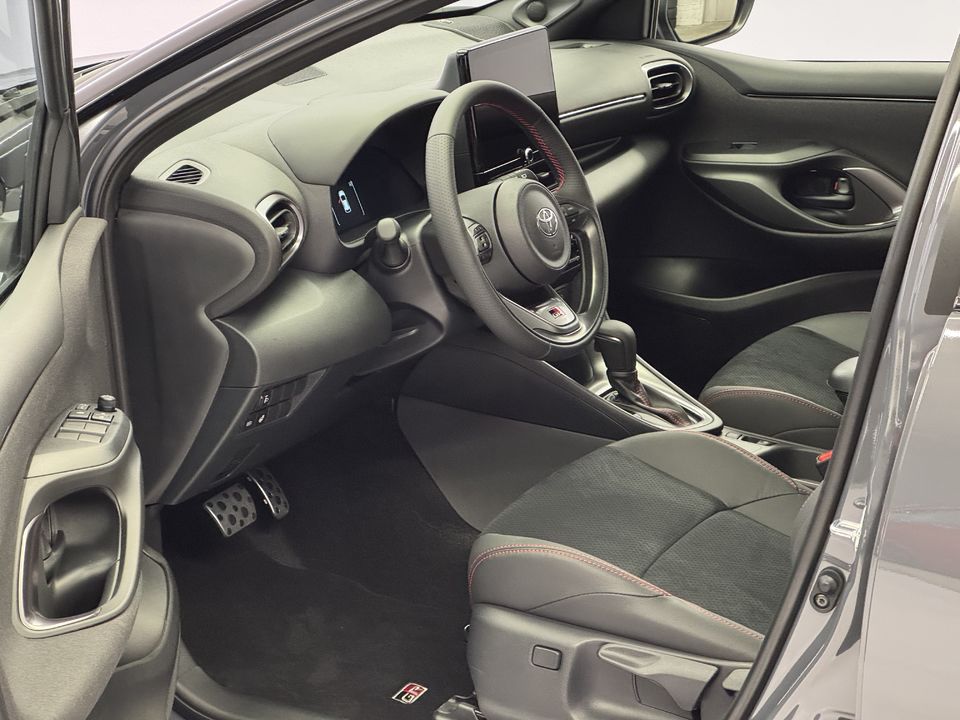 Yaris 1.5 VVT-i HSD GR Sport