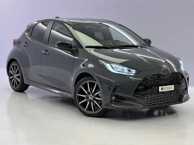 TOYOTA Yaris 1.5 VVT-i HSD GR Sport