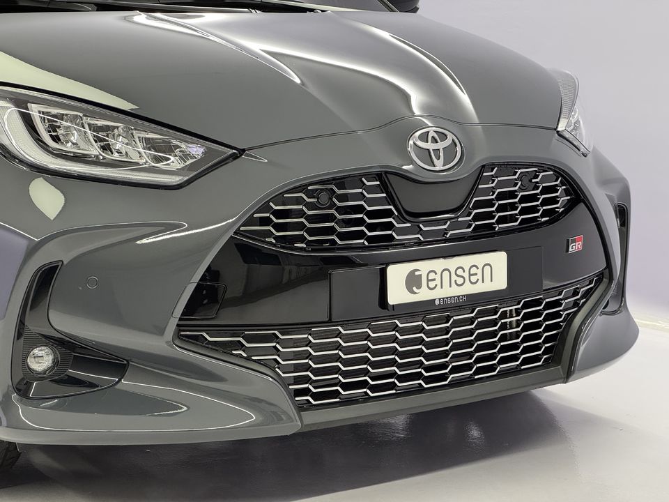 Yaris 1.5 VVT-i HSD GR Sport