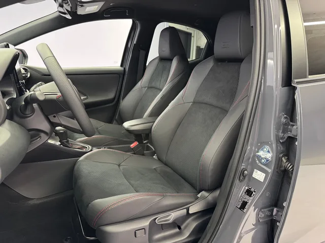 TOYOTA Yaris 1.5 VVT-i HSD GR Sport