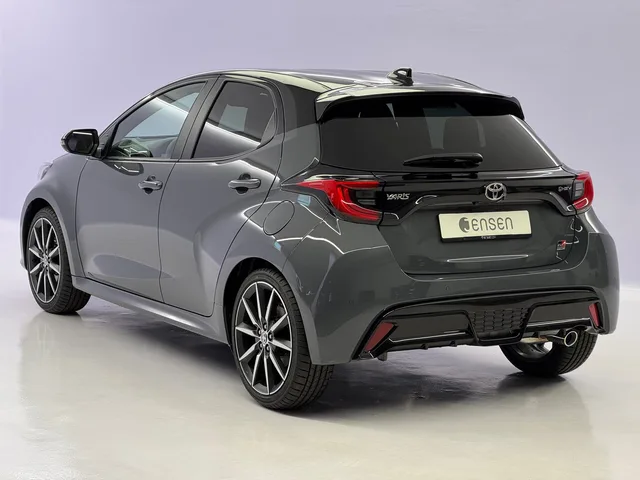 TOYOTA Yaris 1.5 VVT-i HSD GR Sport