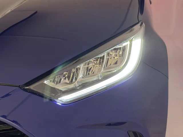 TOYOTA Yaris 1.5 VVT-i HSD Trend