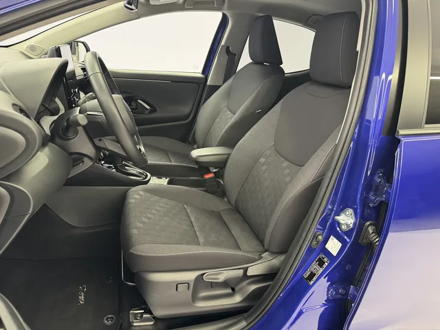 TOYOTA Yaris 1.5 VVT-i HSD Trend