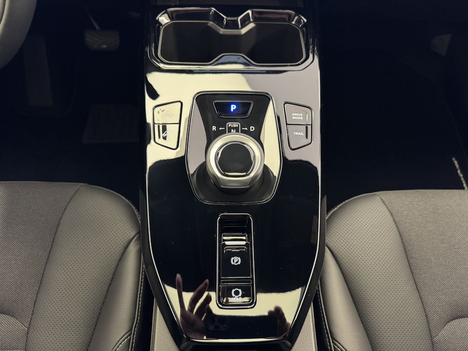 Urban Cruiser Premium AWD