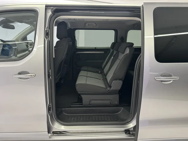 TOYOTA PROACE Verso L1 2.0 D Trend