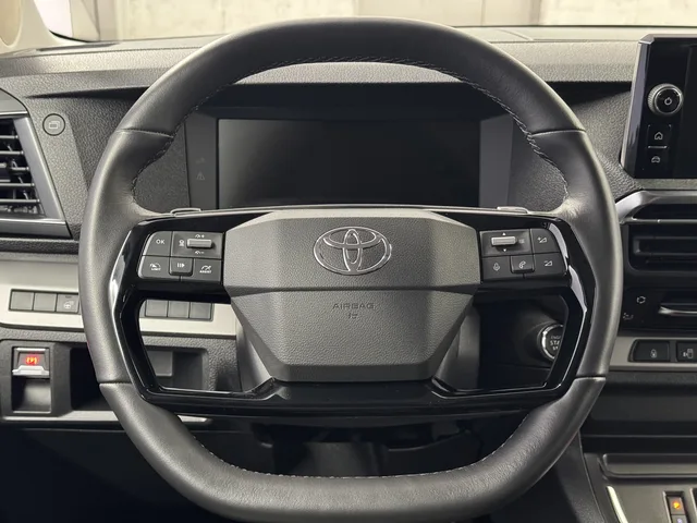 TOYOTA PROACE Verso L1 2.0 D Trend