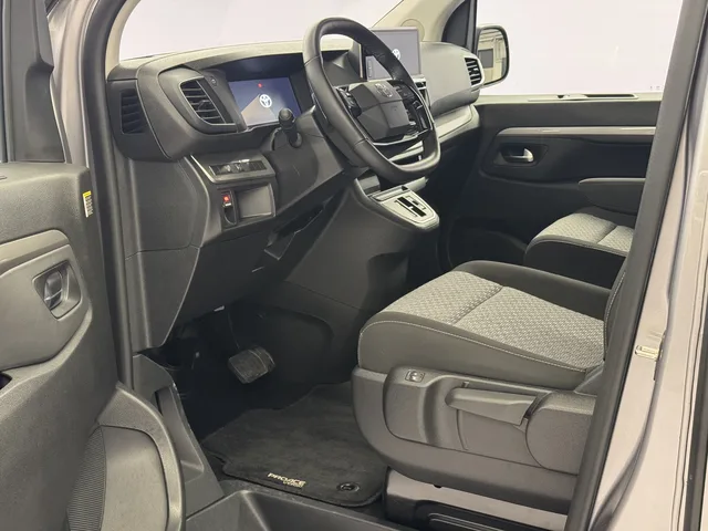 TOYOTA PROACE Verso L1 2.0 D Trend