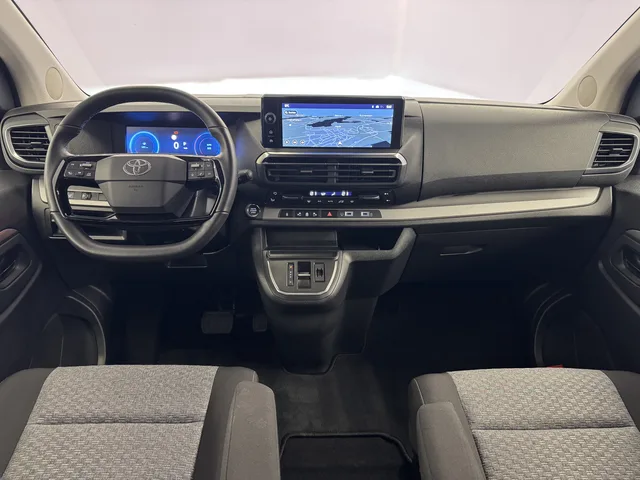 TOYOTA PROACE Verso L1 2.0 D Trend