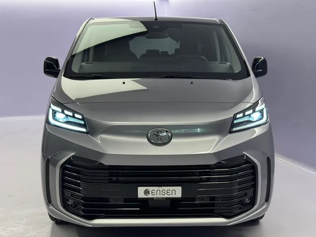 TOYOTA PROACE Verso L1 2.0 D Trend