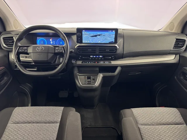 TOYOTA PROACE Verso L1 2.0 D Trend