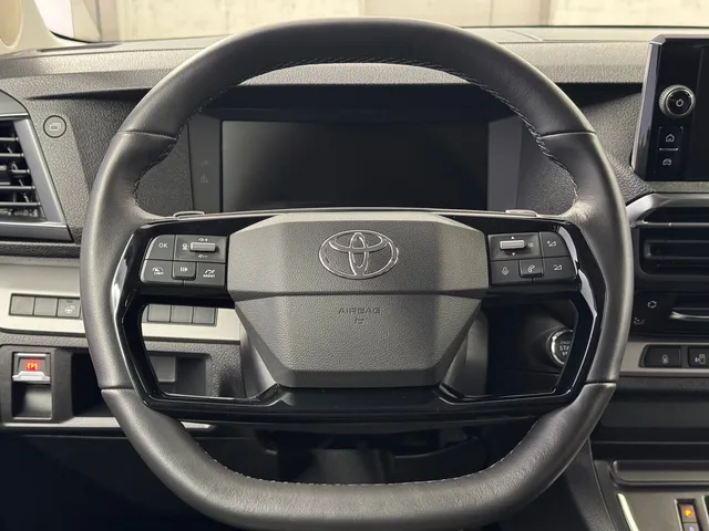 TOYOTA PROACE Verso L1 2.0 D Trend