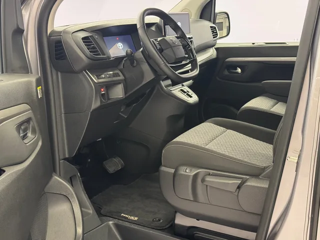 TOYOTA PROACE Verso L1 2.0 D Trend