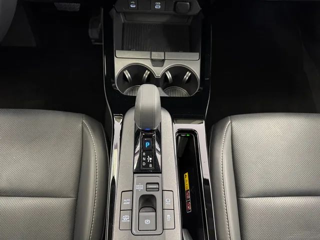 TOYOTA Prius 2.0 Plug-in-Hybrid Premium