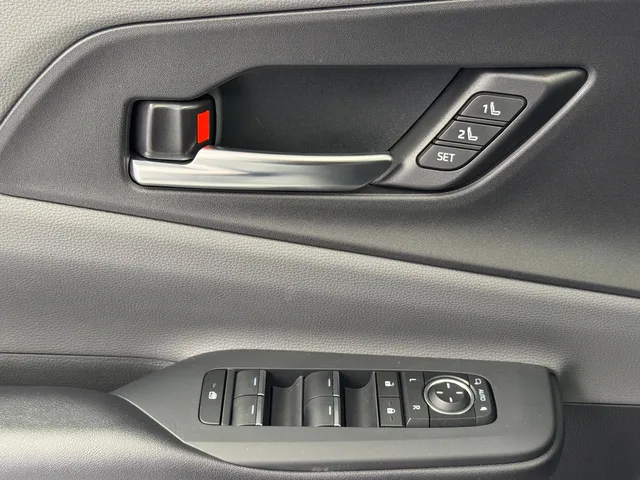 TOYOTA Prius 2.0 Plug-in-Hybrid Premium
