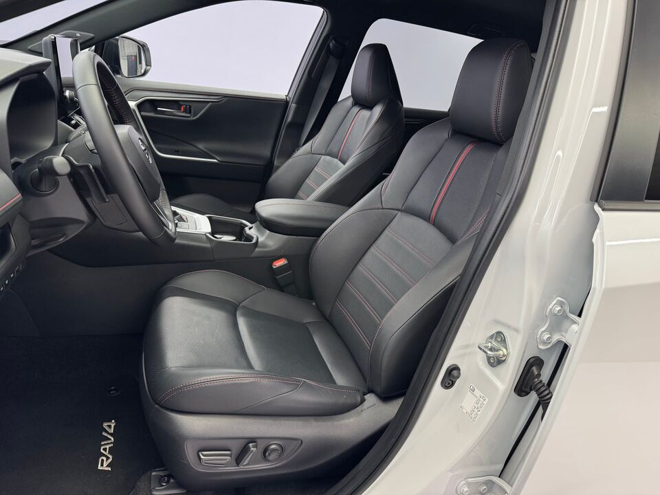 RAV4 2.5 Plug-in-Hybrid Platinum AWD-i