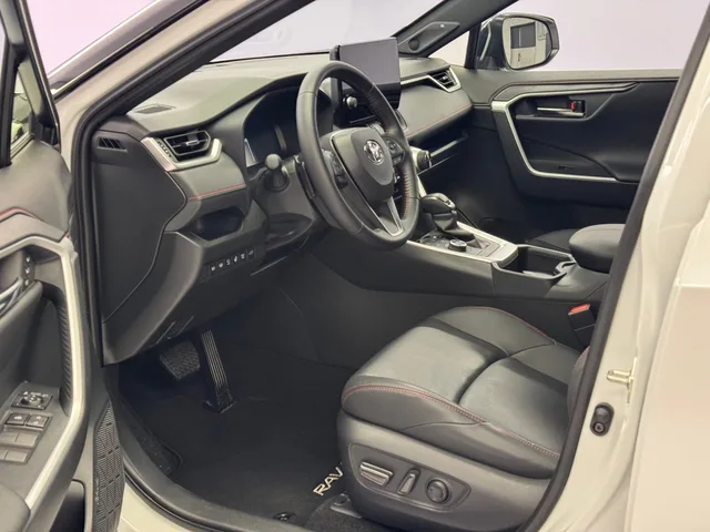 TOYOTA RAV4 2.5 Plug-in-Hybrid Platinum AWD-i