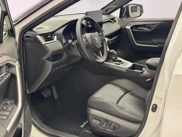 TOYOTA RAV4 2.5 Plug-in-Hybrid Platinum AWD-i