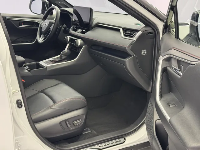 TOYOTA RAV4 2.5 Plug-in-Hybrid Platinum AWD-i