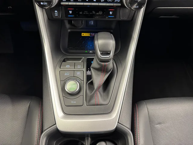 TOYOTA RAV4 2.5 Plug-in-Hybrid Platinum AWD-i