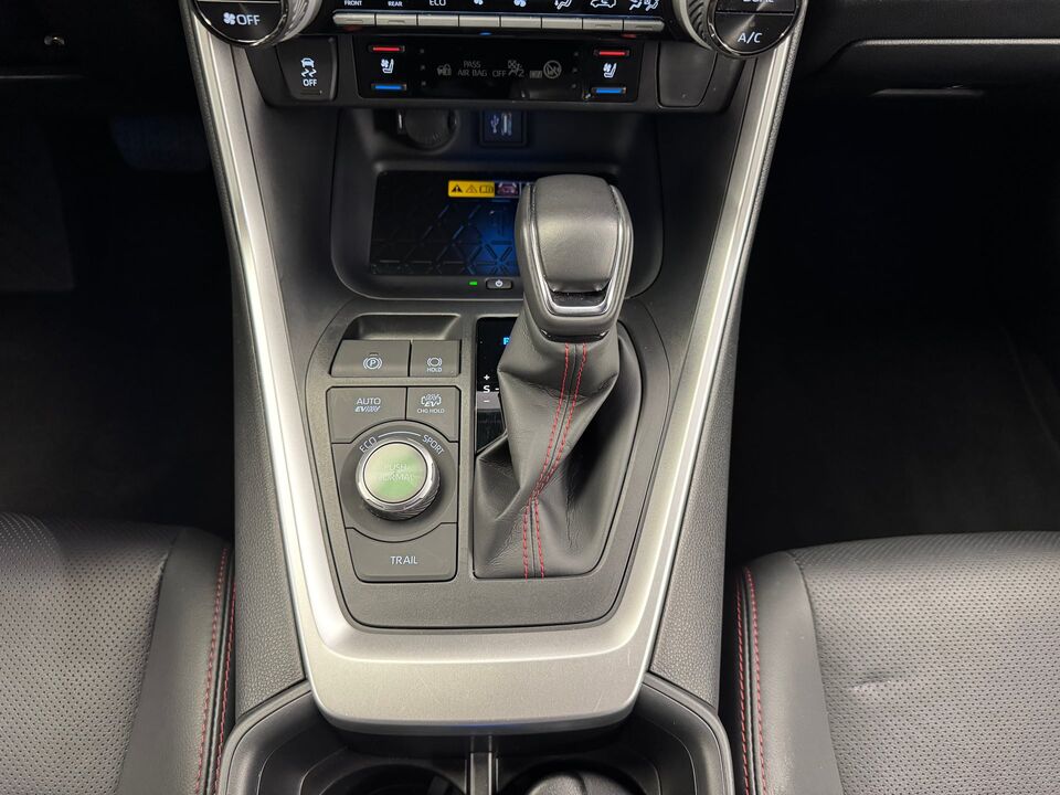 RAV4 2.5 Plug-in-Hybrid Platinum AWD-i
