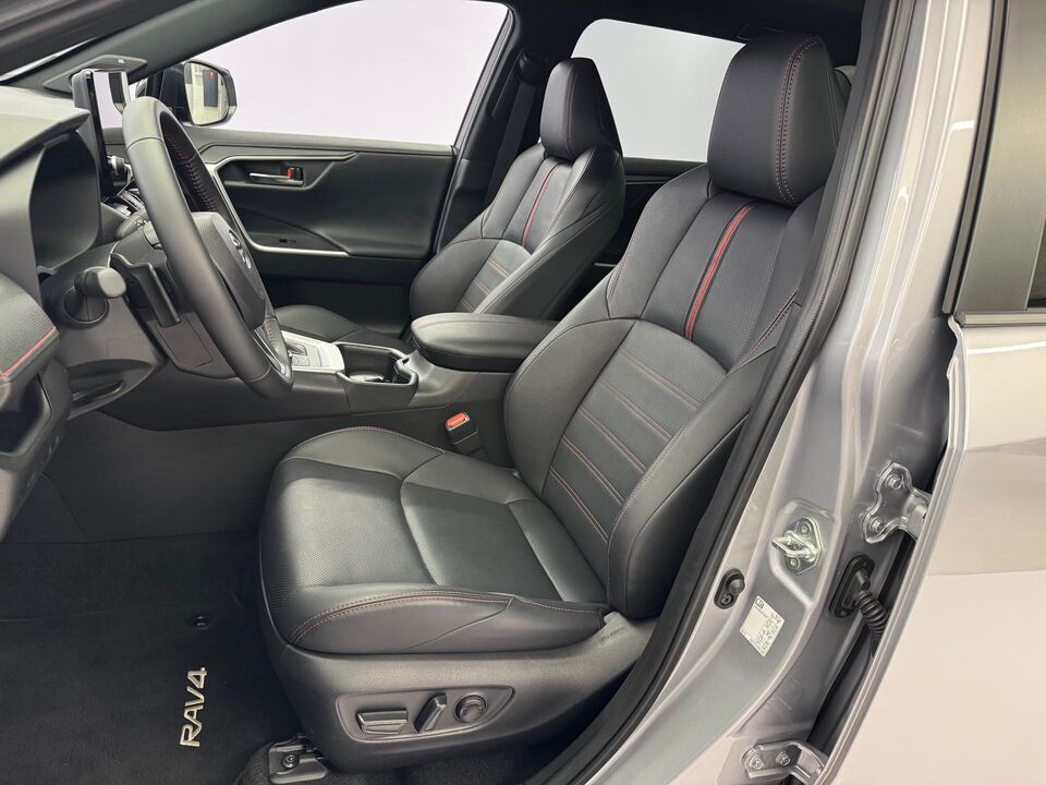 RAV4 2.5 Plug-in-Hybrid Platinum AWD-i