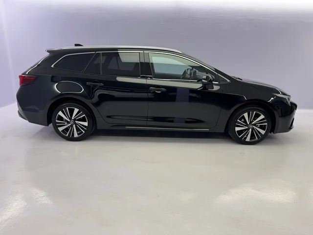 TOYOTA Corolla Touring Sports 1.8 HSD Trend