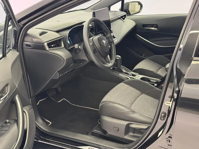 TOYOTA Corolla Touring Sports 1.8 HSD Trend