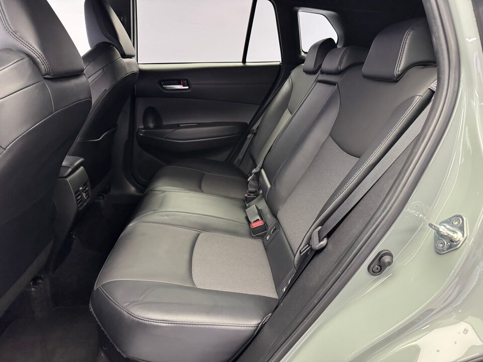 Corolla Cross 2.0 HSD Trend AWD-i