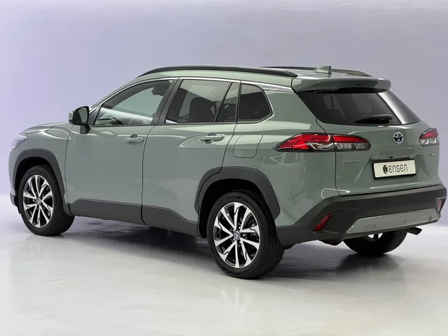 TOYOTA Corolla Cross 2.0 HSD Trend AWD-i